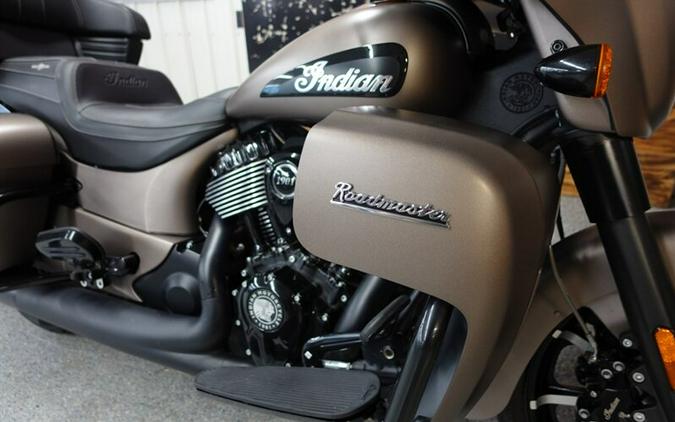 2021 Indian Roadmaster Dark Horse Bronze Smoke