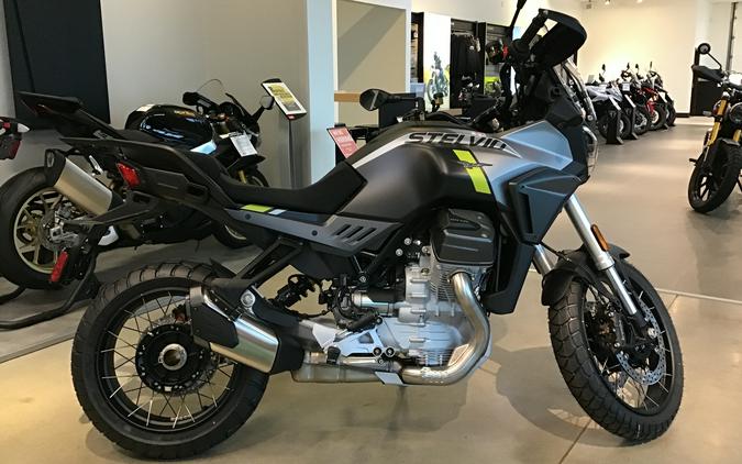 2024 Moto Guzzi Stelvio PFF Rider Assistance Solution