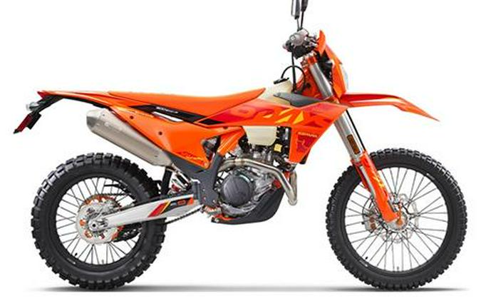 2025 KTM 500 EXC-F Six Days First Look [Fast Facts; 15 Photos]