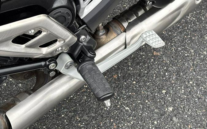 2026 Triumph Speed 400 Phantom Black/Storm Grey