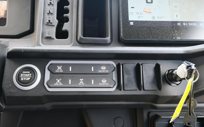 2026 CAN-AM DEFENDER MAX XT HD11 WITH 1025 INCH TOUCHSCREEN