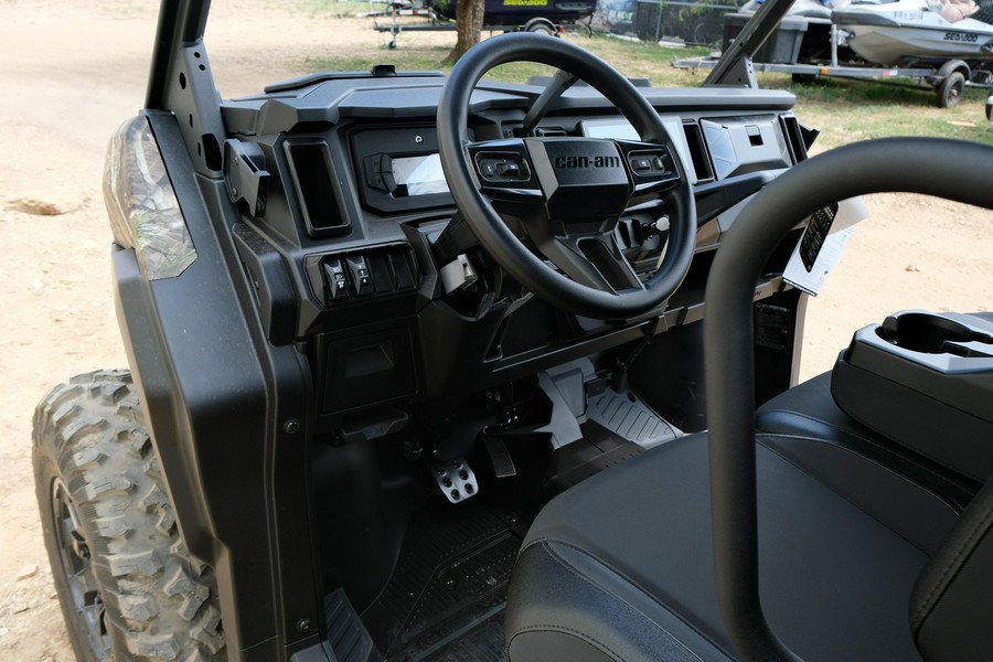 2026 CAN-AM DEFENDER MAX XT HD11 WITH 1025 INCH TOUCHSCREEN
