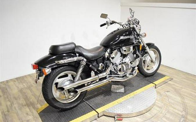 2000 Honda Magna