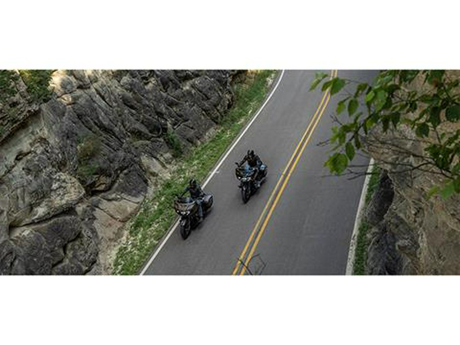 2021 Indian Motorcycle Challenger® Dark Horse®