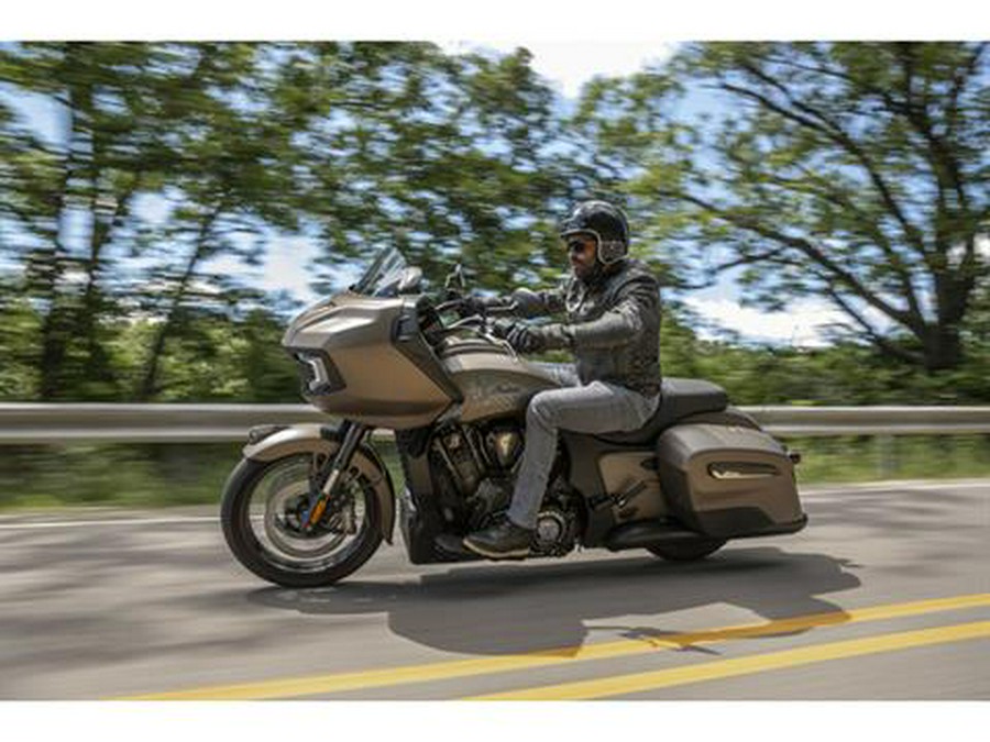 2021 Indian Motorcycle Challenger® Dark Horse®