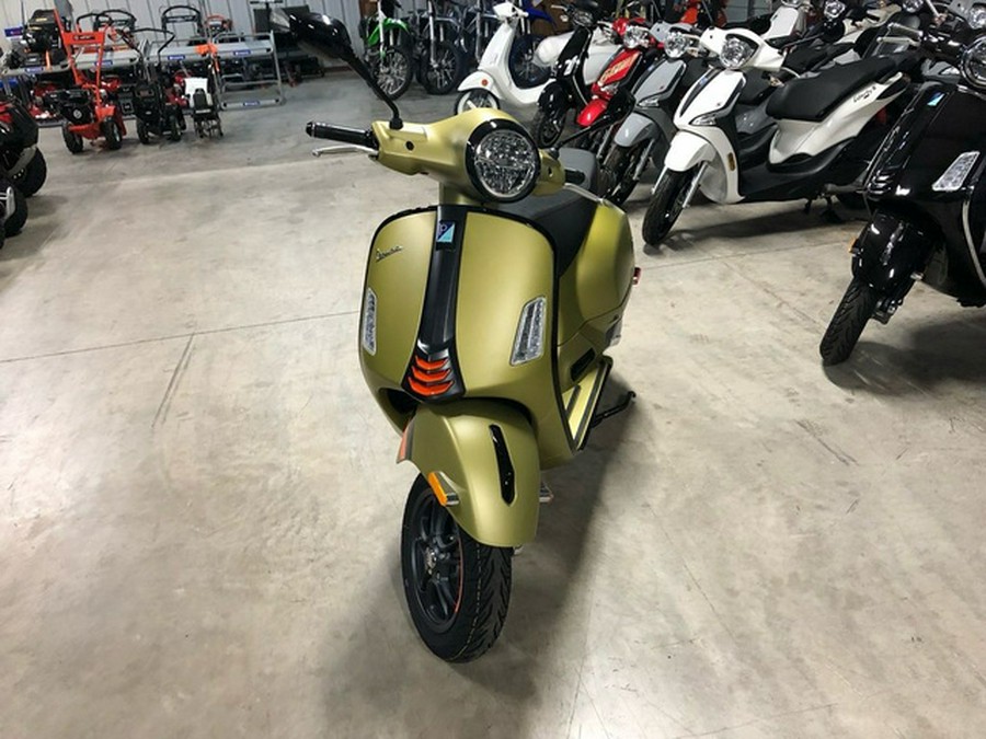 2025 Vespa GTS 310 SuperSport