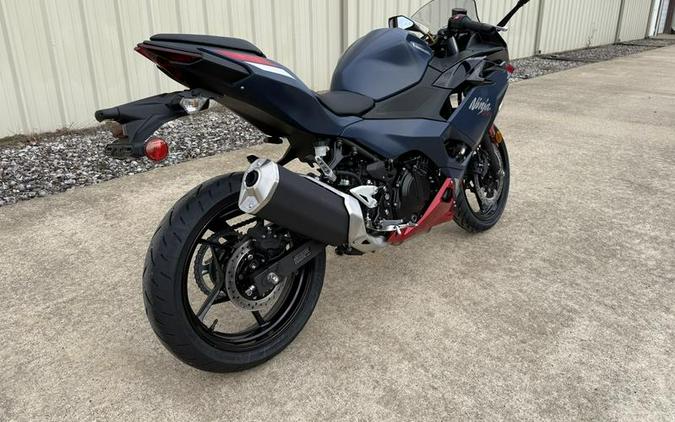 2026 Kawasaki Ninja® 500 ABS Metallic Matte Twilight Blue