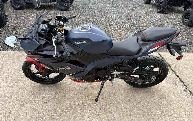 2026 Kawasaki Ninja® 500 ABS Metallic Matte Twilight Blue