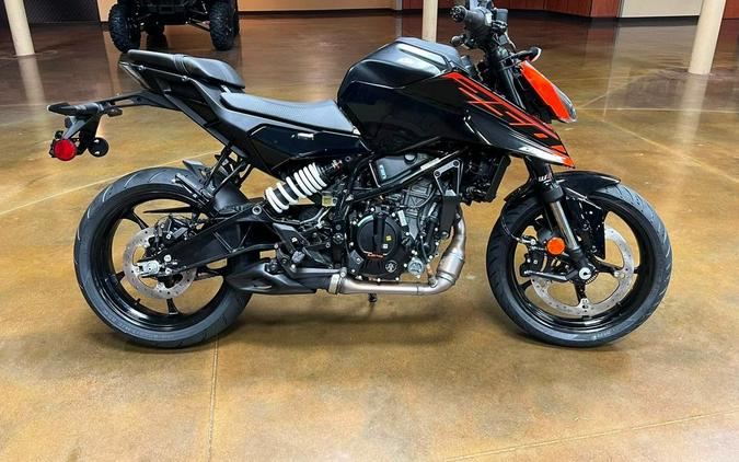 2026 KTM 250 Duke