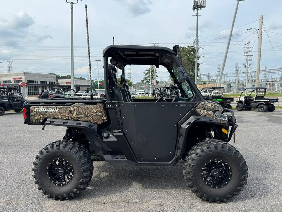 2021 Can-Am® Defender X mr HD10 Mossy Oak Break-Up Country Camo