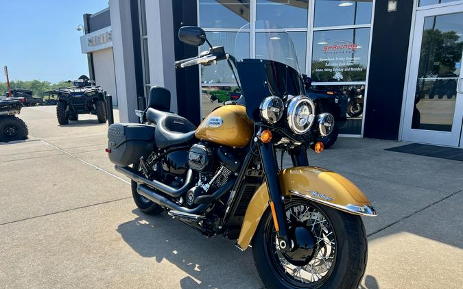 2023 Harley-Davidson® Softail® Heritage Classic