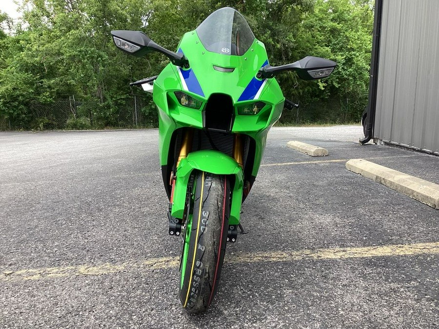 2024 Kawasaki Ninja® ZX™-10R 40th Anniversary Edition ABS