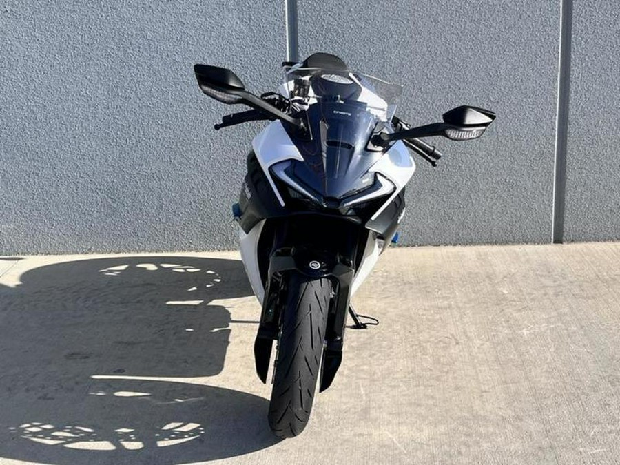 2025 CFMOTO 675SS