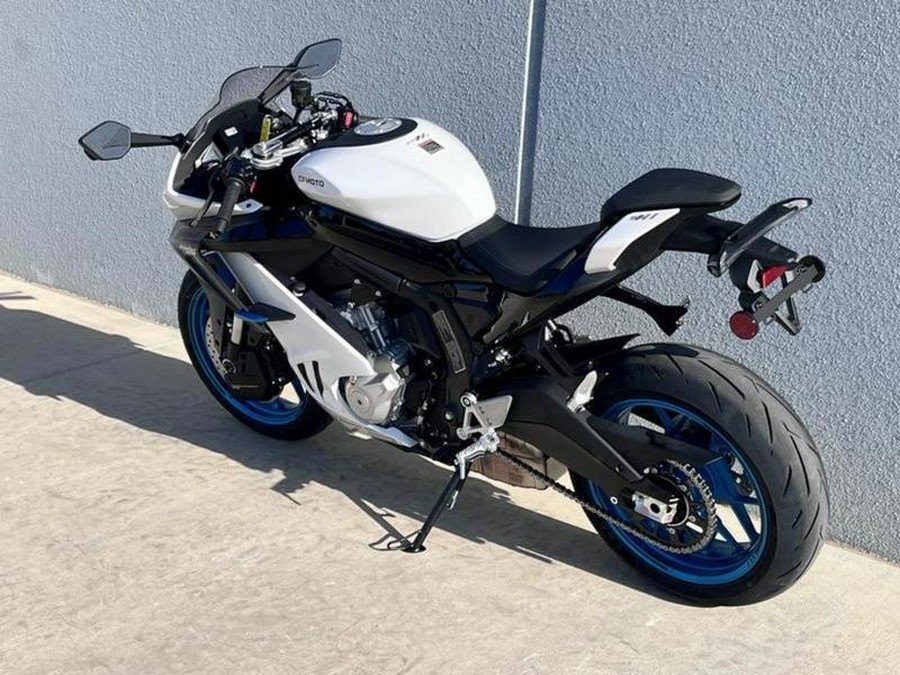 2025 CFMOTO 675SS