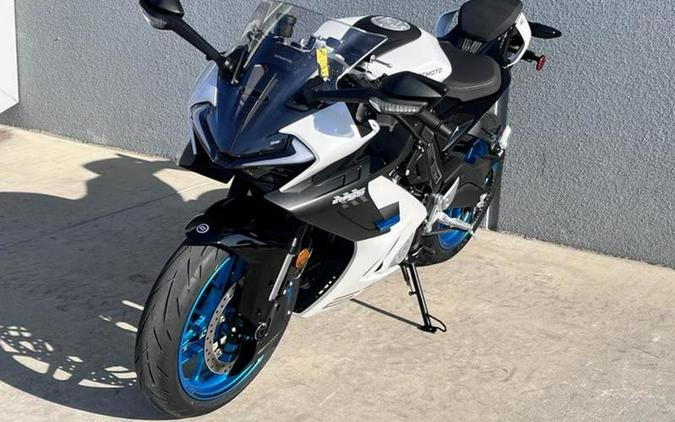 2025 CFMOTO 675SS