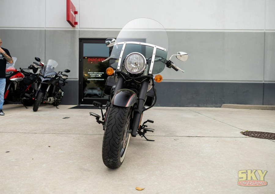 2014 Kawasaki Vulcan® 900 Classic