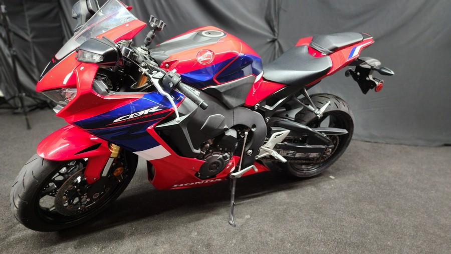 2022 Honda CBR1000RA ABS