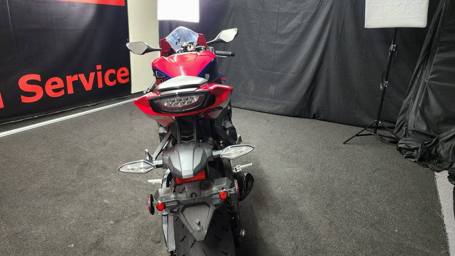 2022 Honda CBR1000RA ABS