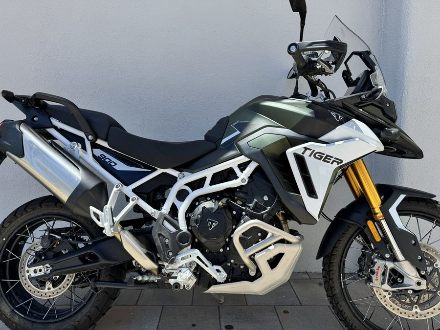 2025 Triumph Tiger 900 Rally Pro Matte Khaki Green / Matte Phantom Black