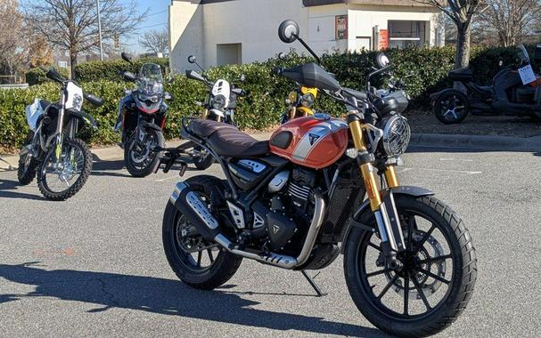 2025 Triumph Scrambler 400 X Baja Orange/Aluminium