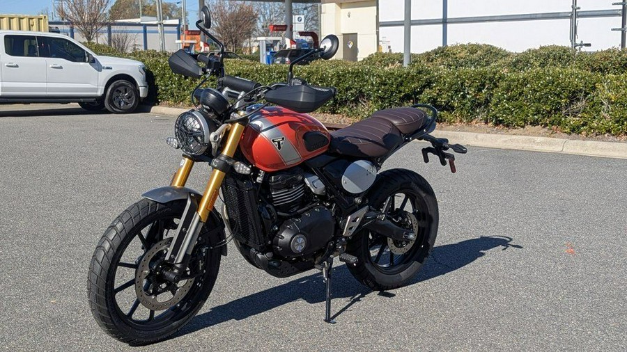 2025 Triumph Scrambler 400 X Baja Orange/Aluminium