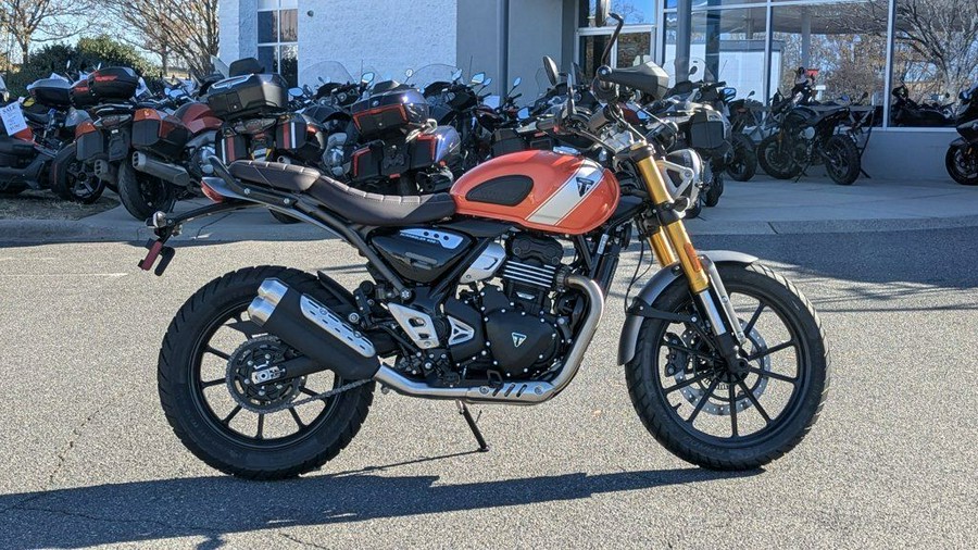 2025 Triumph Scrambler 400 X Baja Orange/Aluminium