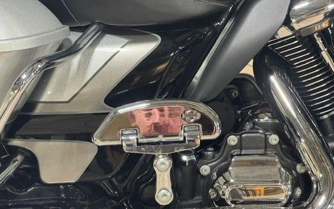 2017 Harley-Davidson CVO™ Limited