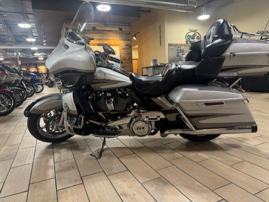 2017 Harley-Davidson CVO™ Limited