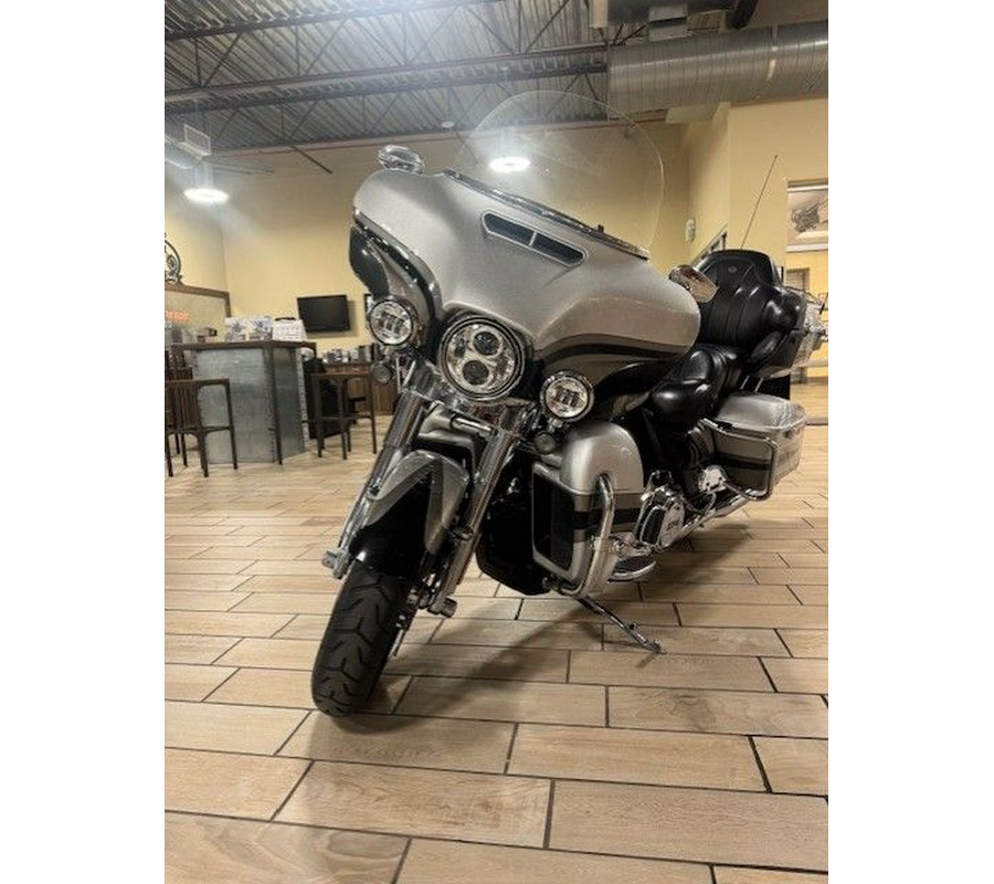 2017 Harley-Davidson CVO™ Limited