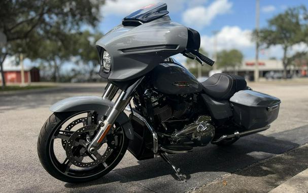 2026 Harley-Davidson® Street Glide® Dark Billiard Gray Black Trim