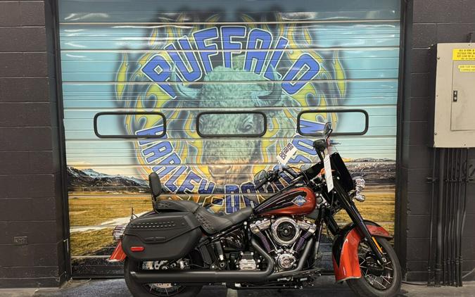 2025 Harley-Davidson Heritage Classic Whiskey Fire / Vivid Black w/Laced Wheels