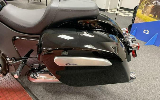 2023 Indian Motorcycle® Challenger® Limited Black Metallic