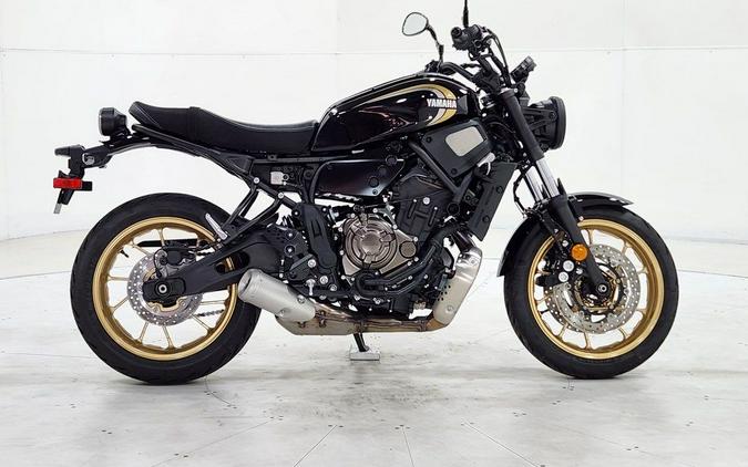 2025 Yamaha XSR700MW