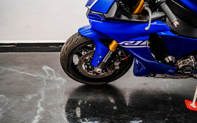 2015 Yamaha YZF-R1