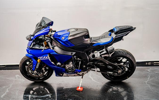 2015 Yamaha YZF-R1
