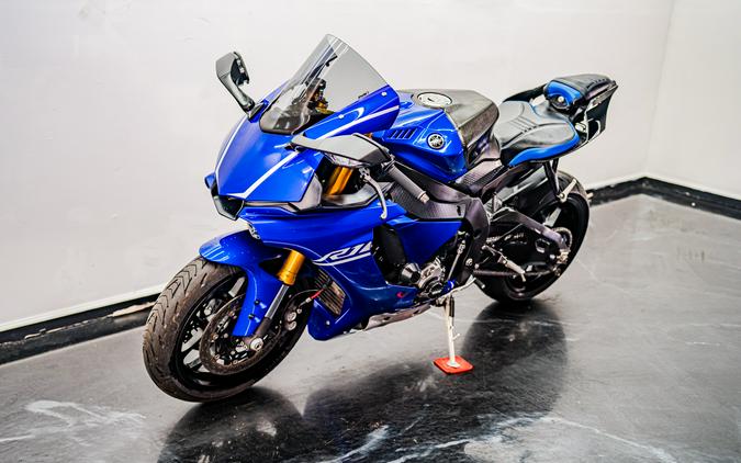 2015 Yamaha YZF-R1