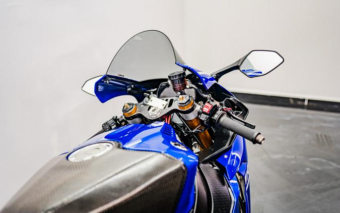 2015 Yamaha YZF-R1