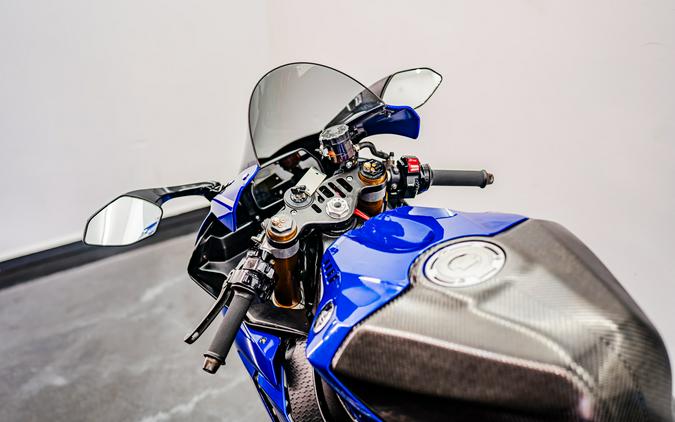 2015 Yamaha YZF-R1