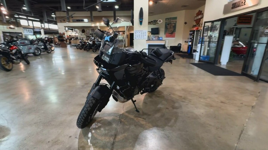 2025 Harley-Davidson Pan America® 1250 Special Vivid Black w/Laced Wheels