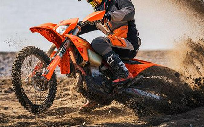 2025 KTM 500 EXC-F Six Days