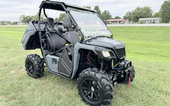 2025 Honda® Pioneer 520