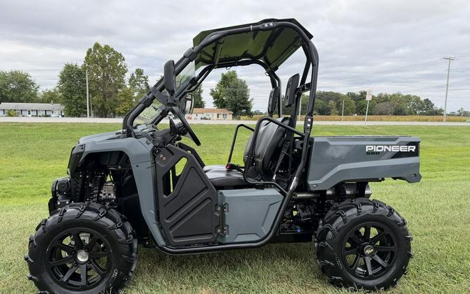 2025 Honda® Pioneer 520