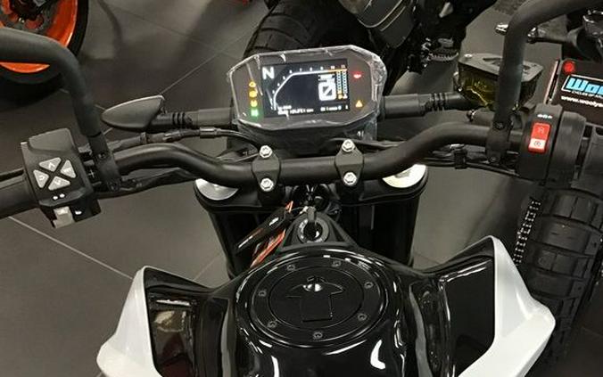 2024 KTM 790 Duke