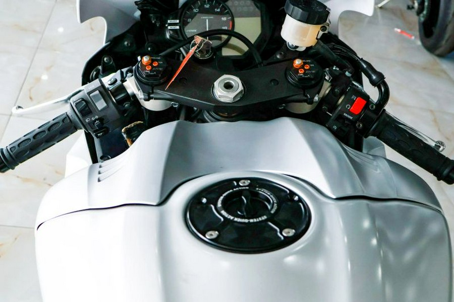 2017 Yamaha YZF-R6