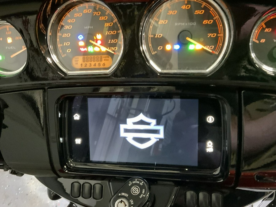 2020 Harley-Davidson FLHXS Street Glide Special