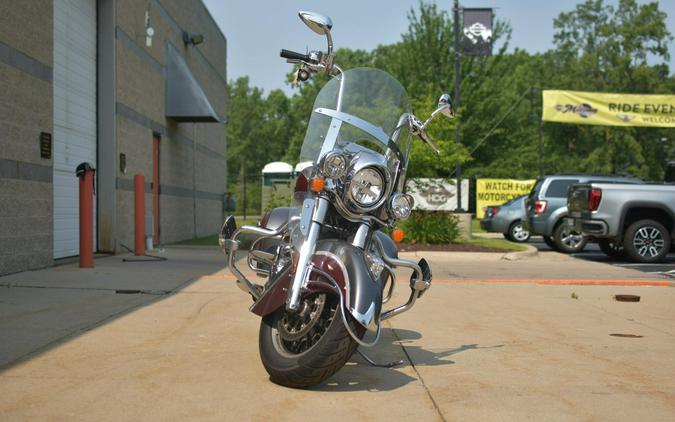 2017 Indian Motorcycle Springfield Steel Gray / Burgundy Metallic