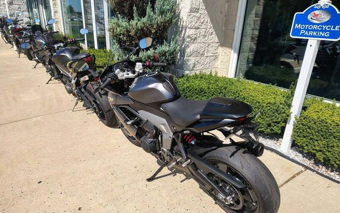 2025 Triumph Daytona 660 Snowdonia WhiteSapphire Black