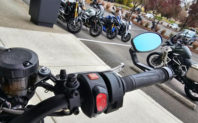 2018 Triumph STREET TRIPLE R