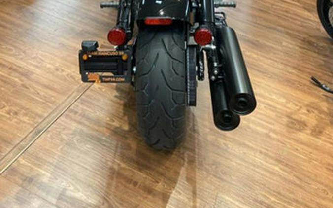 2023 Indian Motorcycle® Chief® Bobber ABS Black Metallic