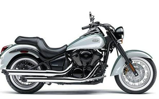 2020 Kawasaki Vulcan 900 Custom Review: No Wallflower